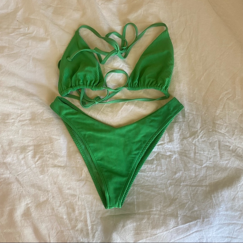 Frankie’s Bikini